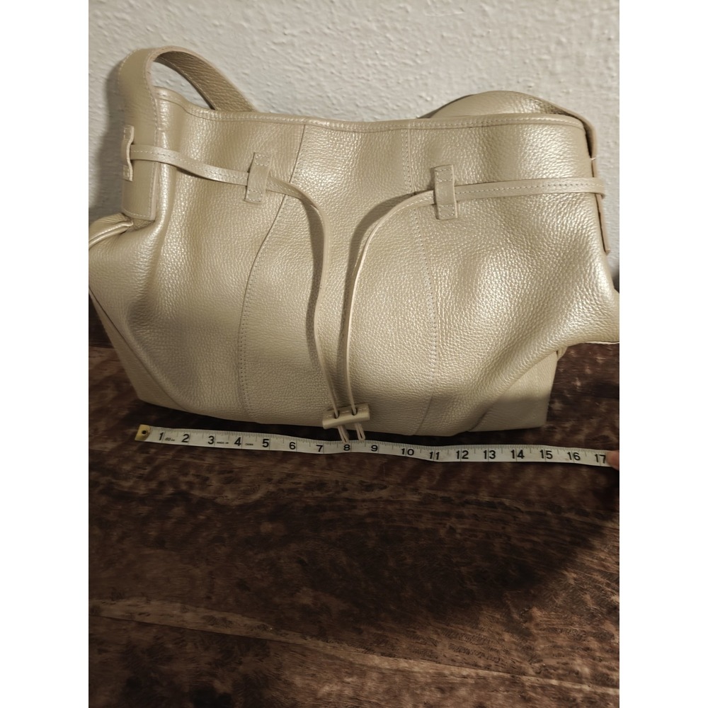 Harold's Metallic Leather Tote Style Shoulder Bag EUC - Picture 11 of 12